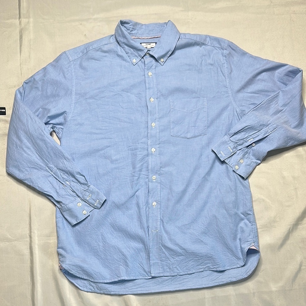 Old Navy Men's Sky Blue Casual Button-Down Shirt